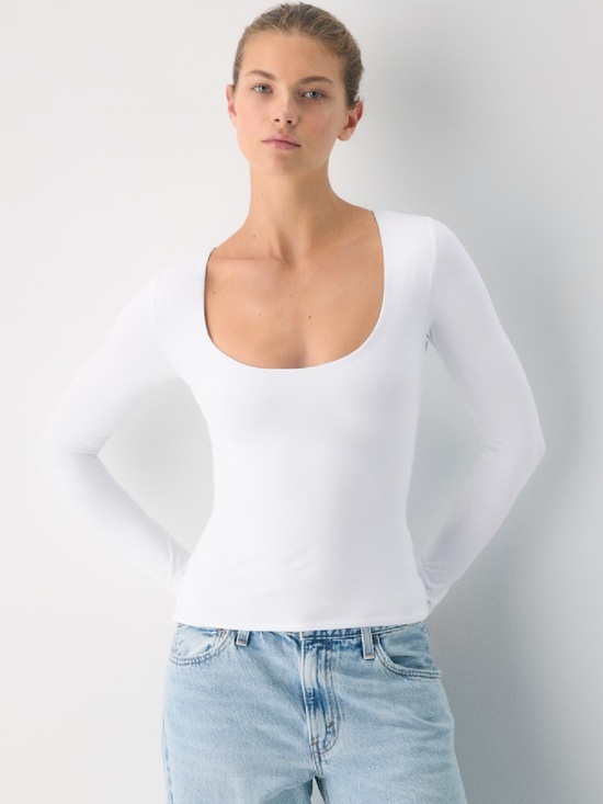Aritzia Tops - ARITZIA Original Contour Astral Longsleeve
